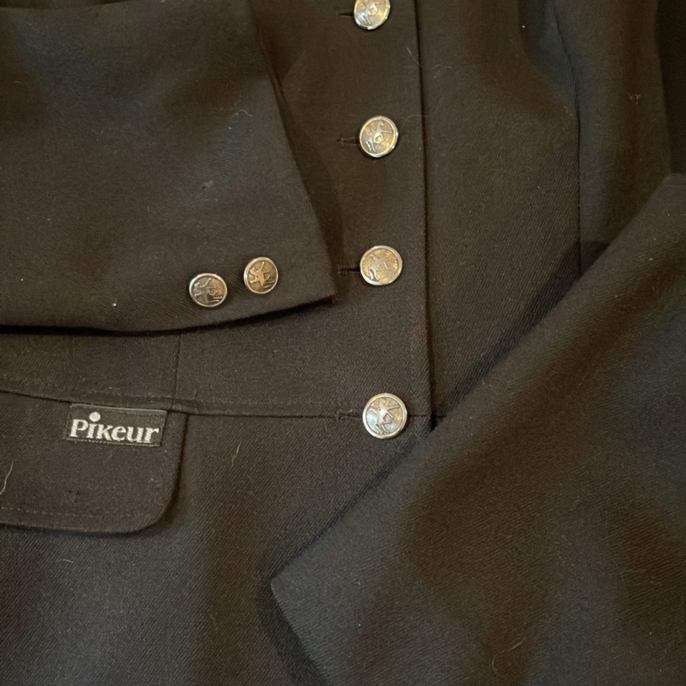 Pikeur equestrian dressage show coat elegant black w/ red lining pretty buttons - Picture 5 of 5